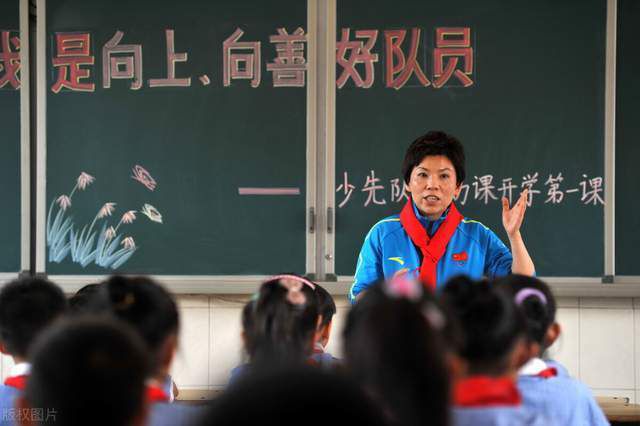亚洲男人av在线